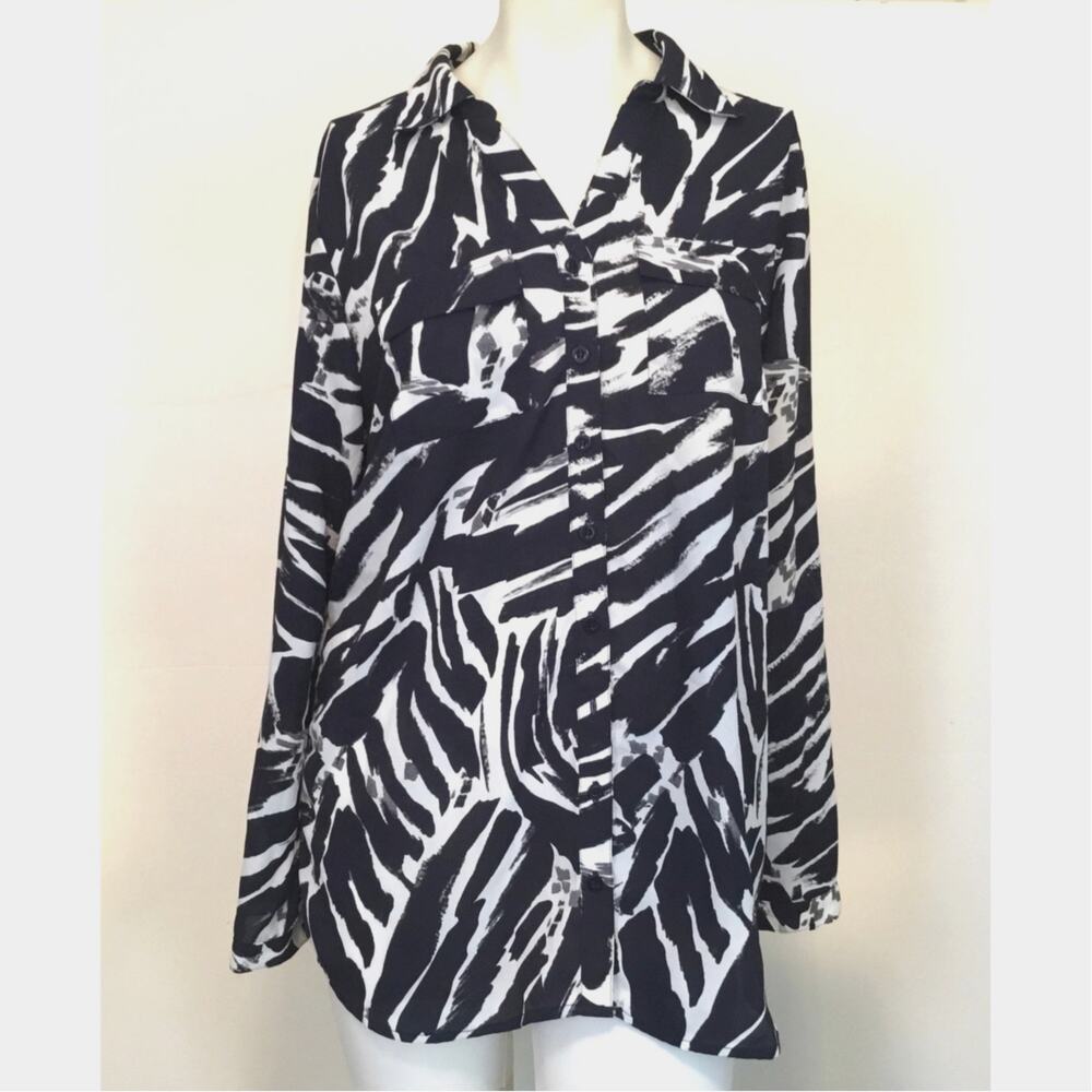 Christopher & Banks Indigo Navy Blue/Black White Long Top L
